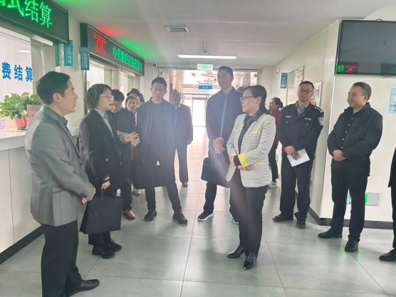 圖1：委員們就“防范治理電信網絡詐騙”開(1108515)-20240219085603.jpg