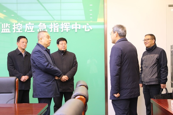 商洛市政協主席王寧崗在中心城區走訪看望市(1378673)-20241212092428.jpg