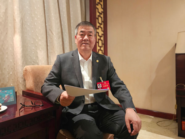 圖為省政協(xié)委員袁小鋒。（殷博華攝）(1418657)-20250116102406.jpg